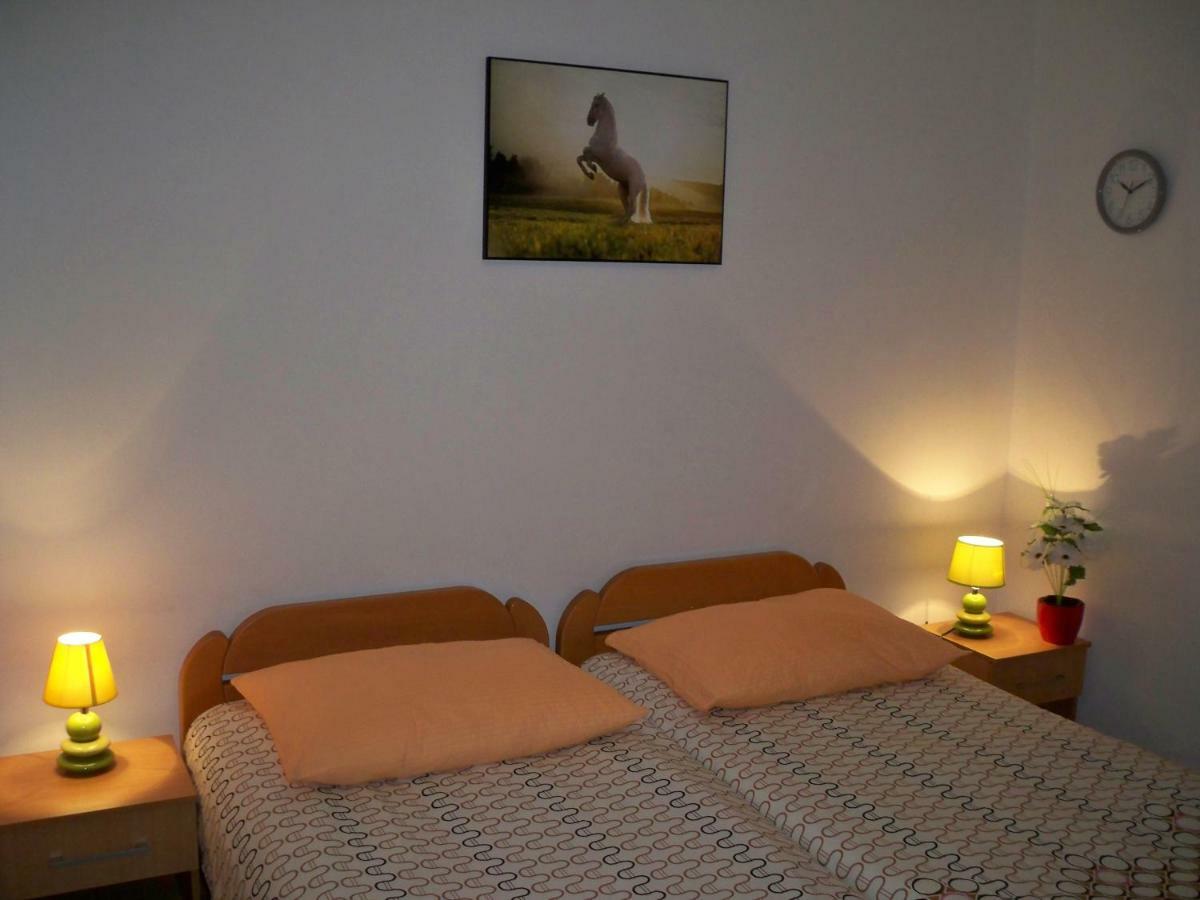 Apartmani Perkovic Baska Voda Exterior photo