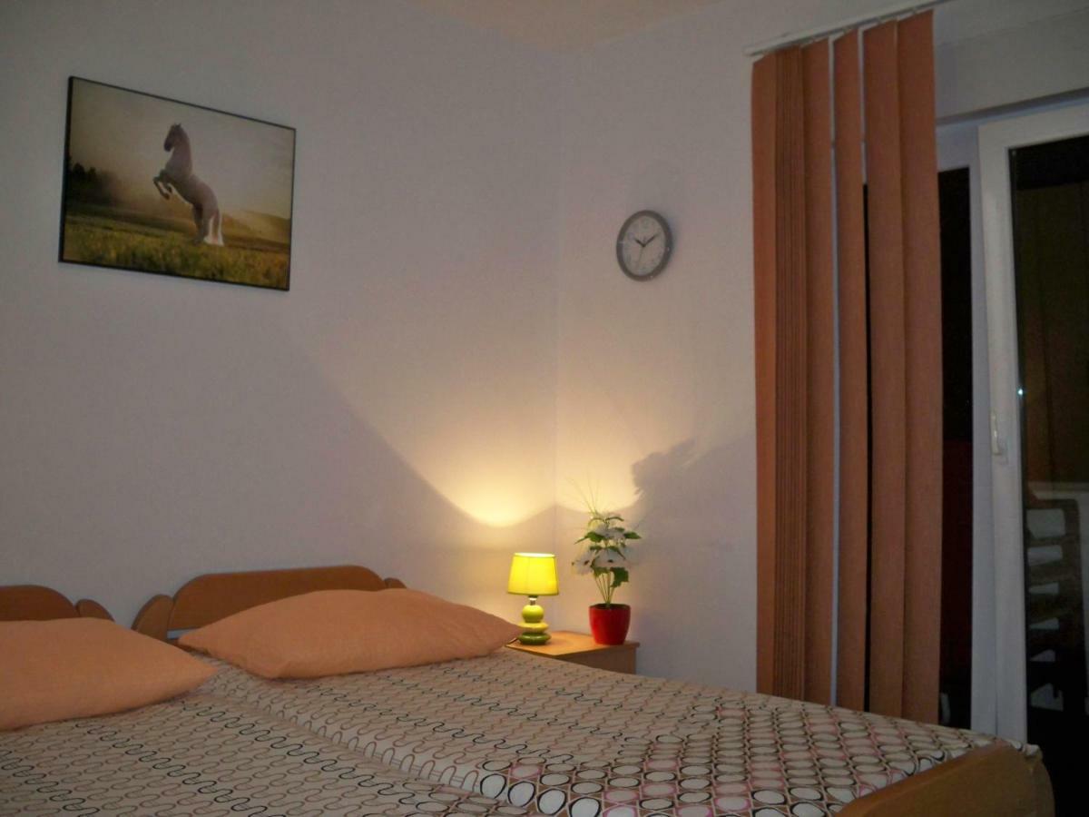 Apartmani Perkovic Baska Voda Exterior photo